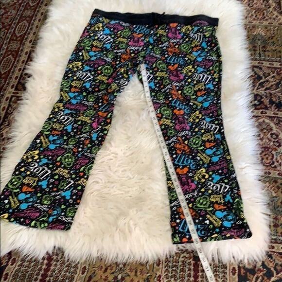 DISNEY PARKS‎ SWEAT PANTS SIZE 1X - Picture 3 of 7